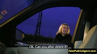 Babe voglio phorno succhia appassionatamente un potente cazzo in pov