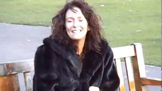 Bella bruna voglio un film porno succhia il cazzo del fratellastro e lo scopa in diverse pose