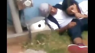 La giovane matrigna ha preso il cazzo del figliastro in voglio vedere porno bocca e ha succhiato tutto lo sperma