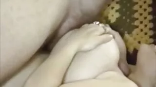 Skinny bionda scorre duro e prende un amico grande cazzo voglio pirno nella Figa